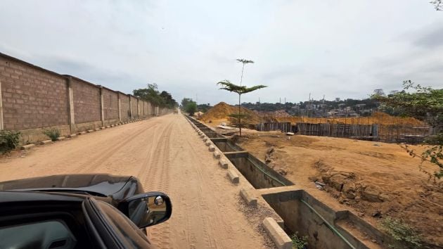 VENTE: TERRAIN DE 400m²  AU SEIN DUNE CONCESSION À ...