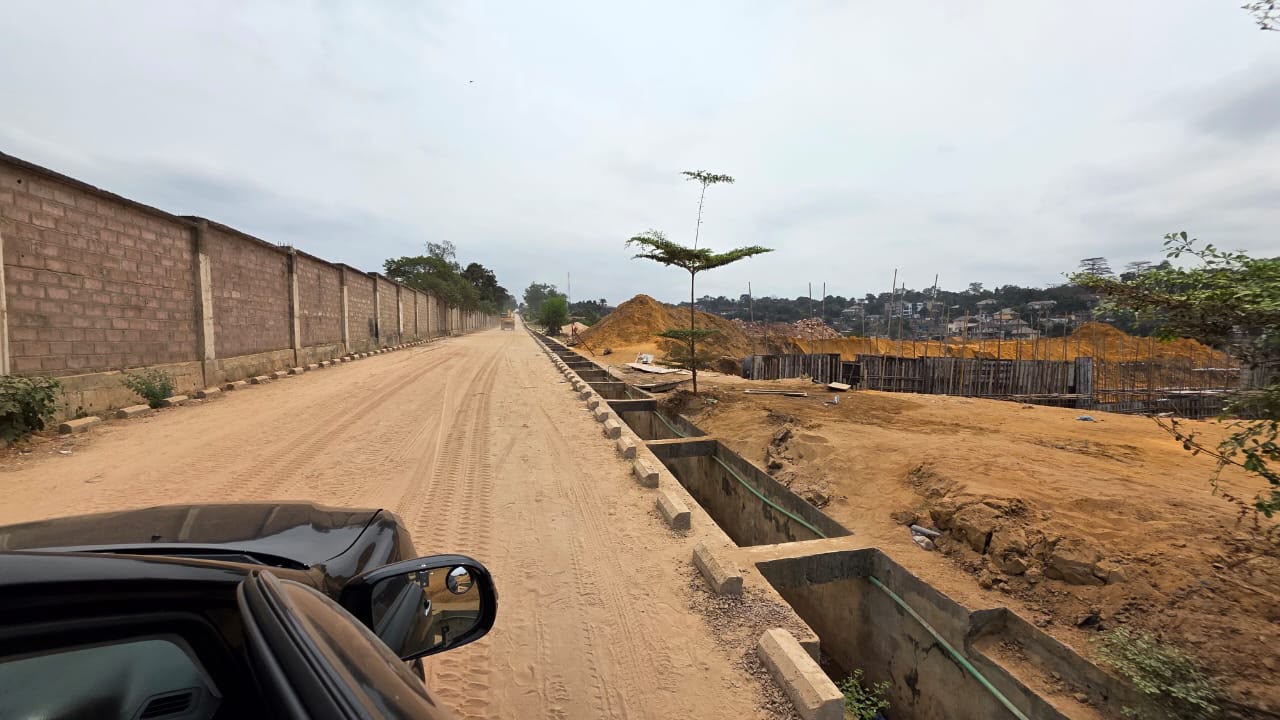 VENTE: TERRAIN DE 400m² AU SEIN DUNE CONCESSION À KINSHASA-JOLI PARC