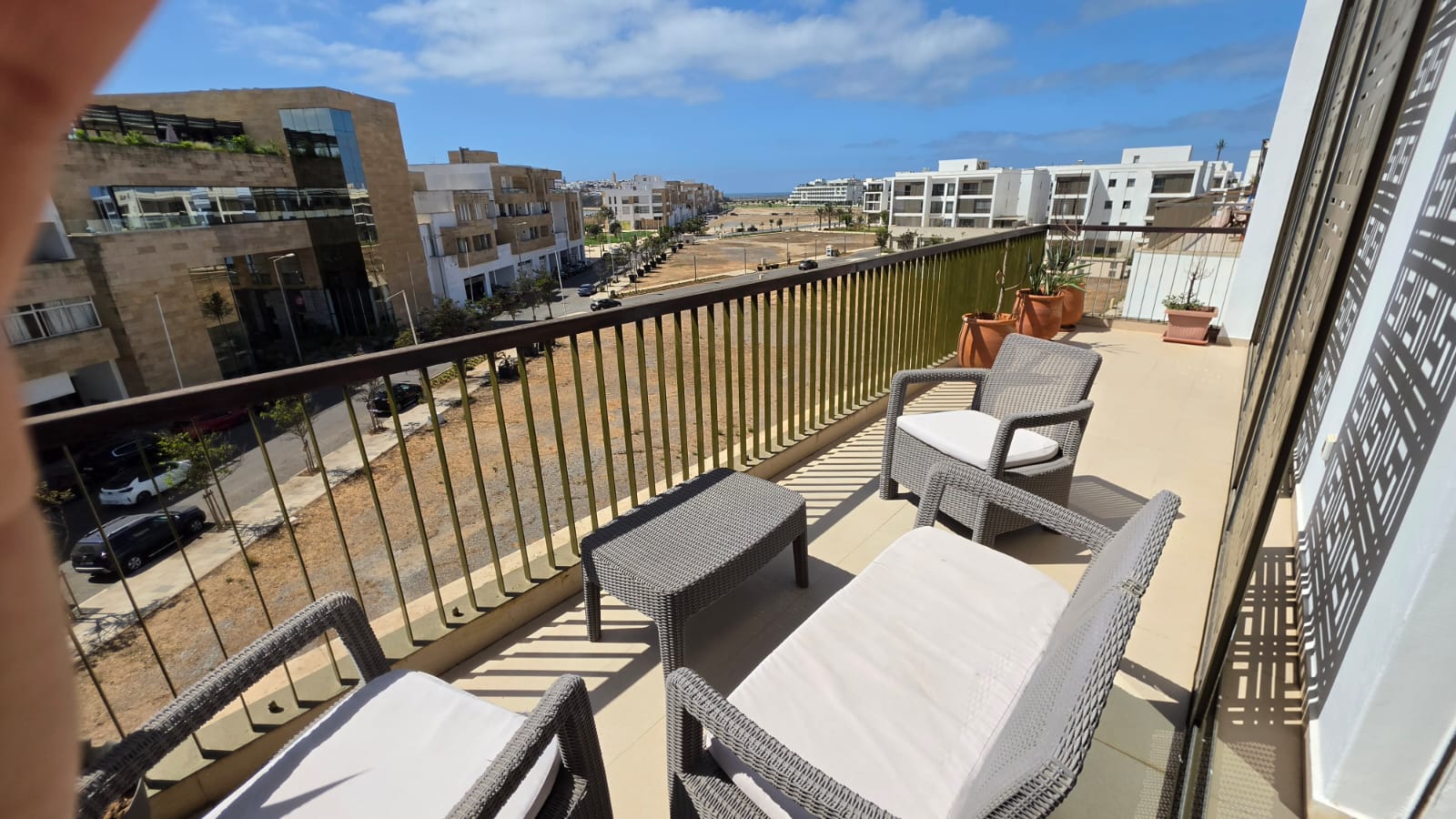 coquet appartement meublé à la marina salé