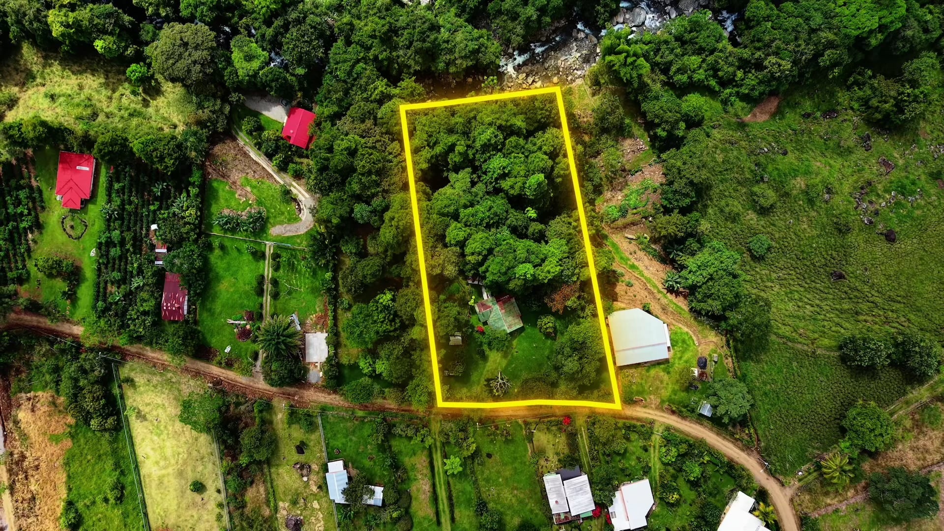 SE VENDE TERRENO LISTO PARA CONSTRUIR CON ACCESO AL RIO PEÑAS BLANCAS