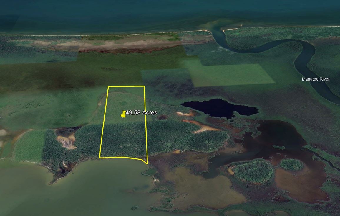Una tenuta incontaminata di 49,58 acri affacciata sulla laguna in Belize.
