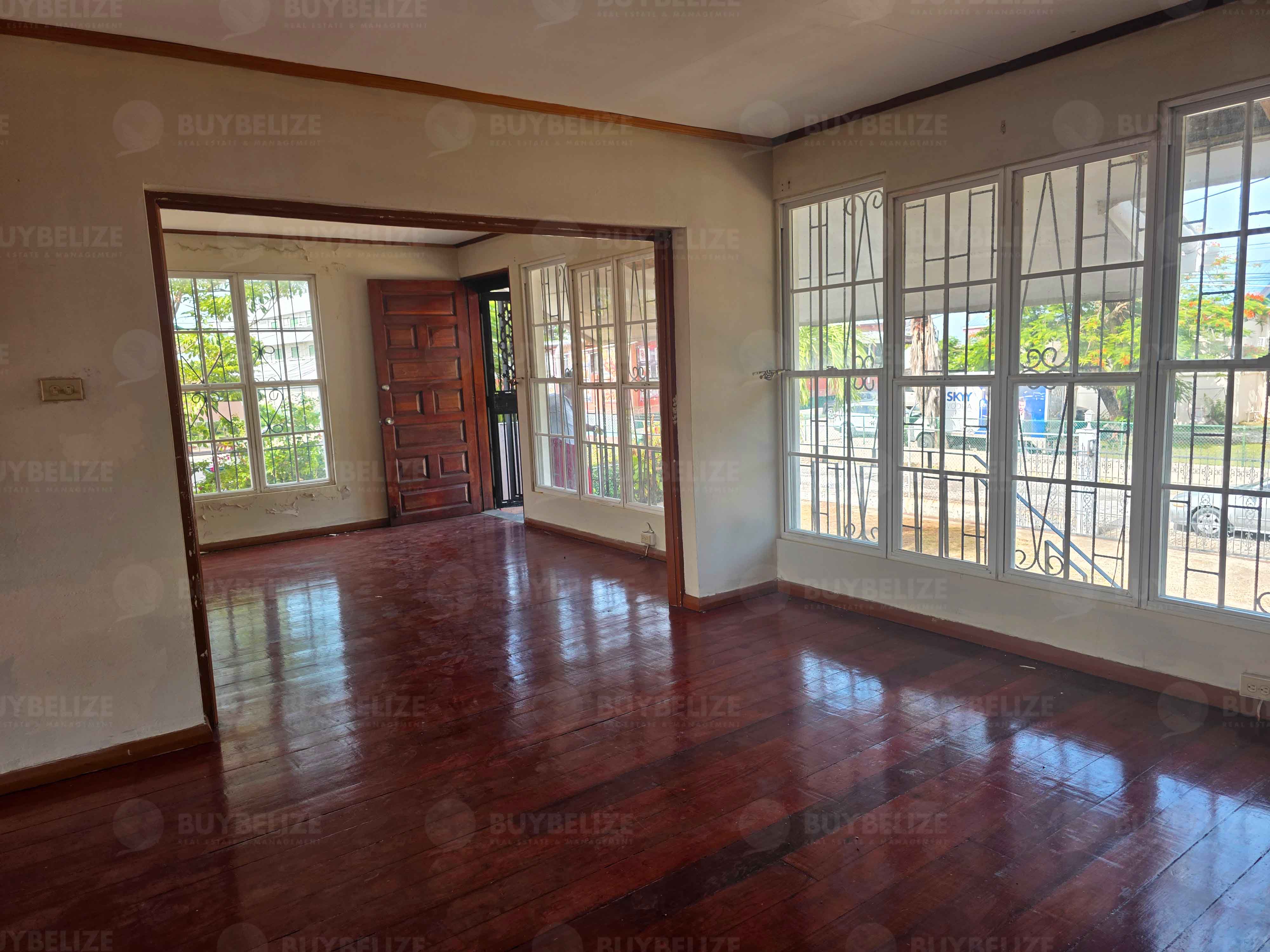 Prime Upper-Floor Office Space – 1,709 Sq. Ft. | Princess Margaret Drive