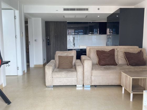 Condo for rent at CENTARA AVENUE 💦🐳✨