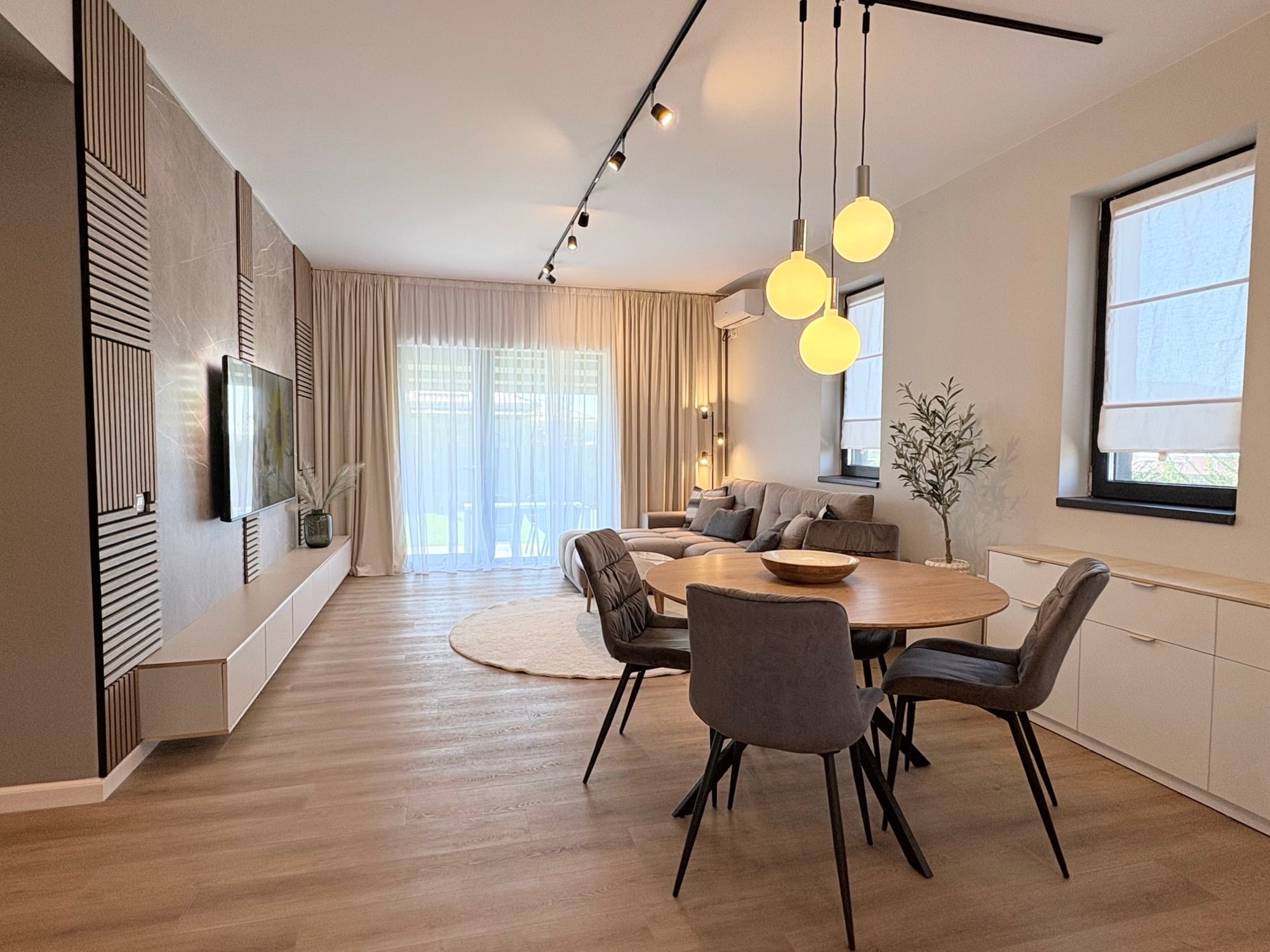 Turnkey furnished house with garden — Balotești, north Bucharest, near the Pipera international schools