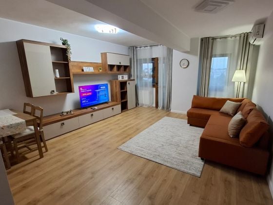 First rental of a 2-room apartment, central, Privilege building, new built ...