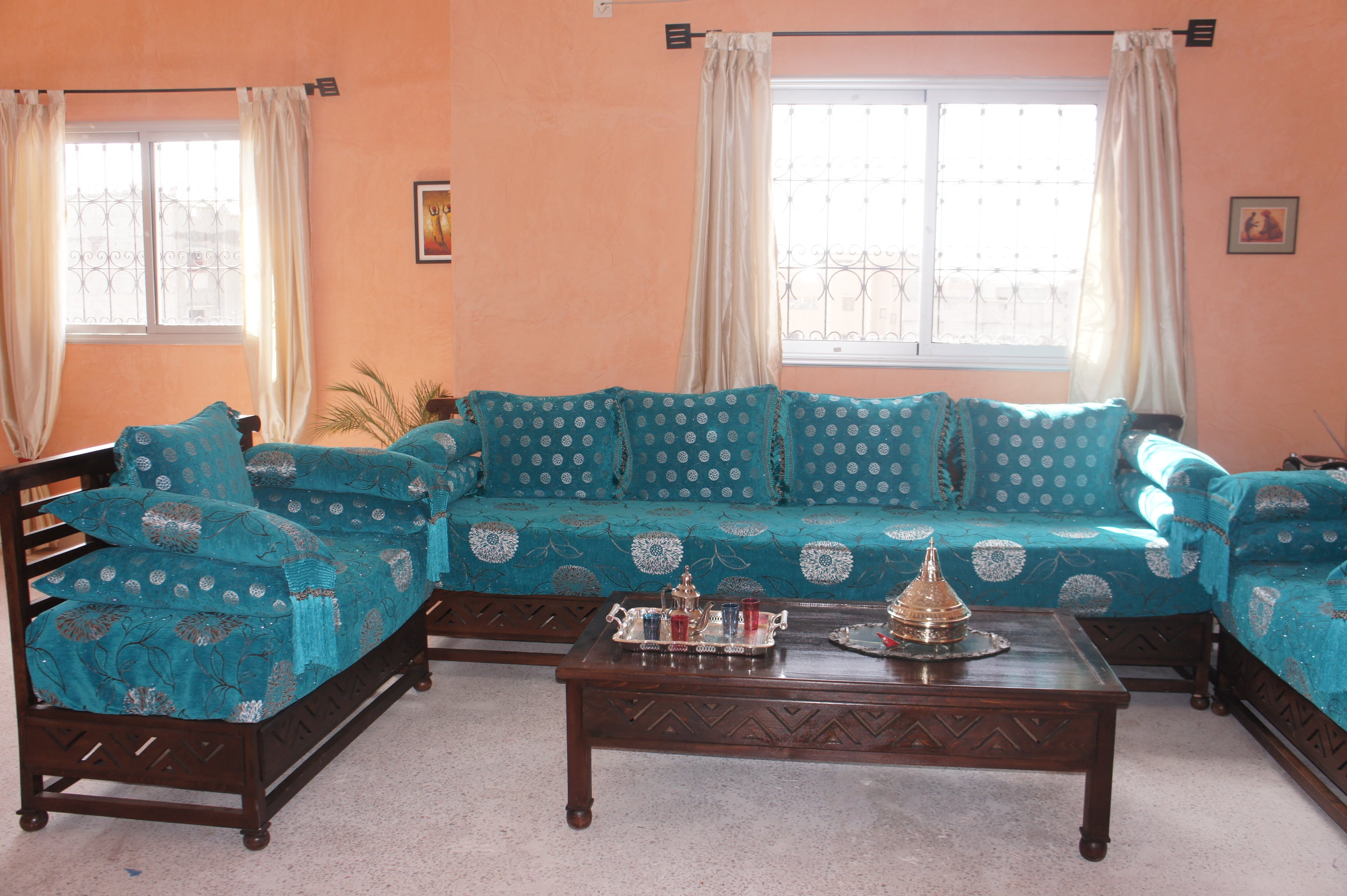 Appartement lumineux et spacieux de 2 chambres à Ouarzazate