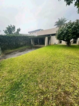 Belle villa basse de 05 pièces en vente a la Riviera 3