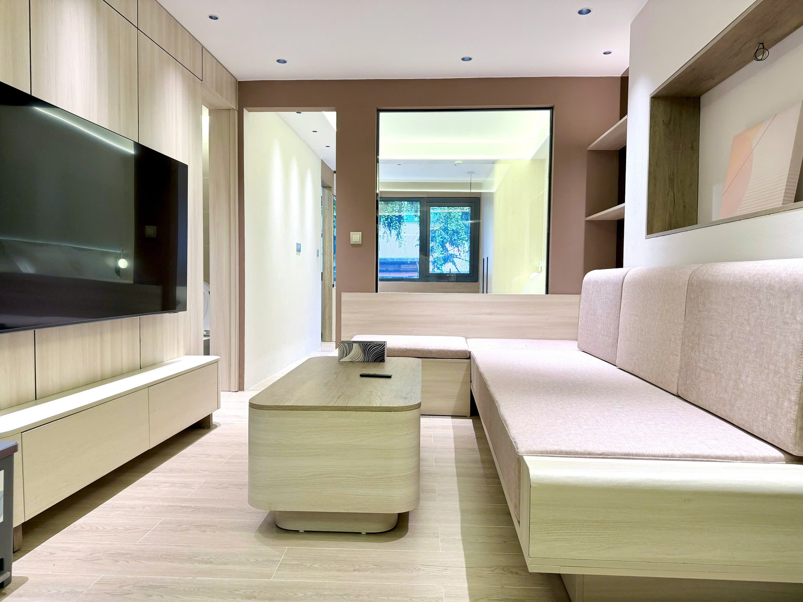Brand new serviced apartment in Hai Ba Trung
