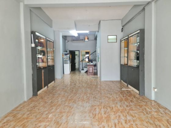 Commercial building for rent in the Jomtien-Chaiyaphruek area, Pattaya ...