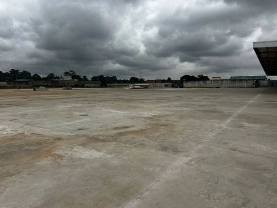 YOPOUGON zone industrielle location entrepôt 45000m2