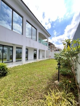DUPLEX DE 06 PIECES EN LOCATION - COCODY RIVIERA BEACH