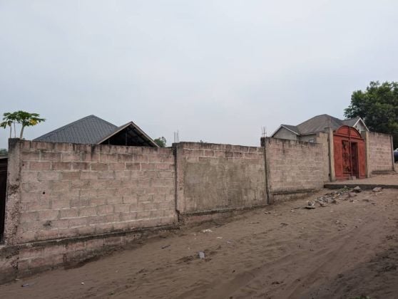 🏡 BIBWA N'SELE : PARCELLE DE 20/23 m soit 460 m² AVEC 2 ...