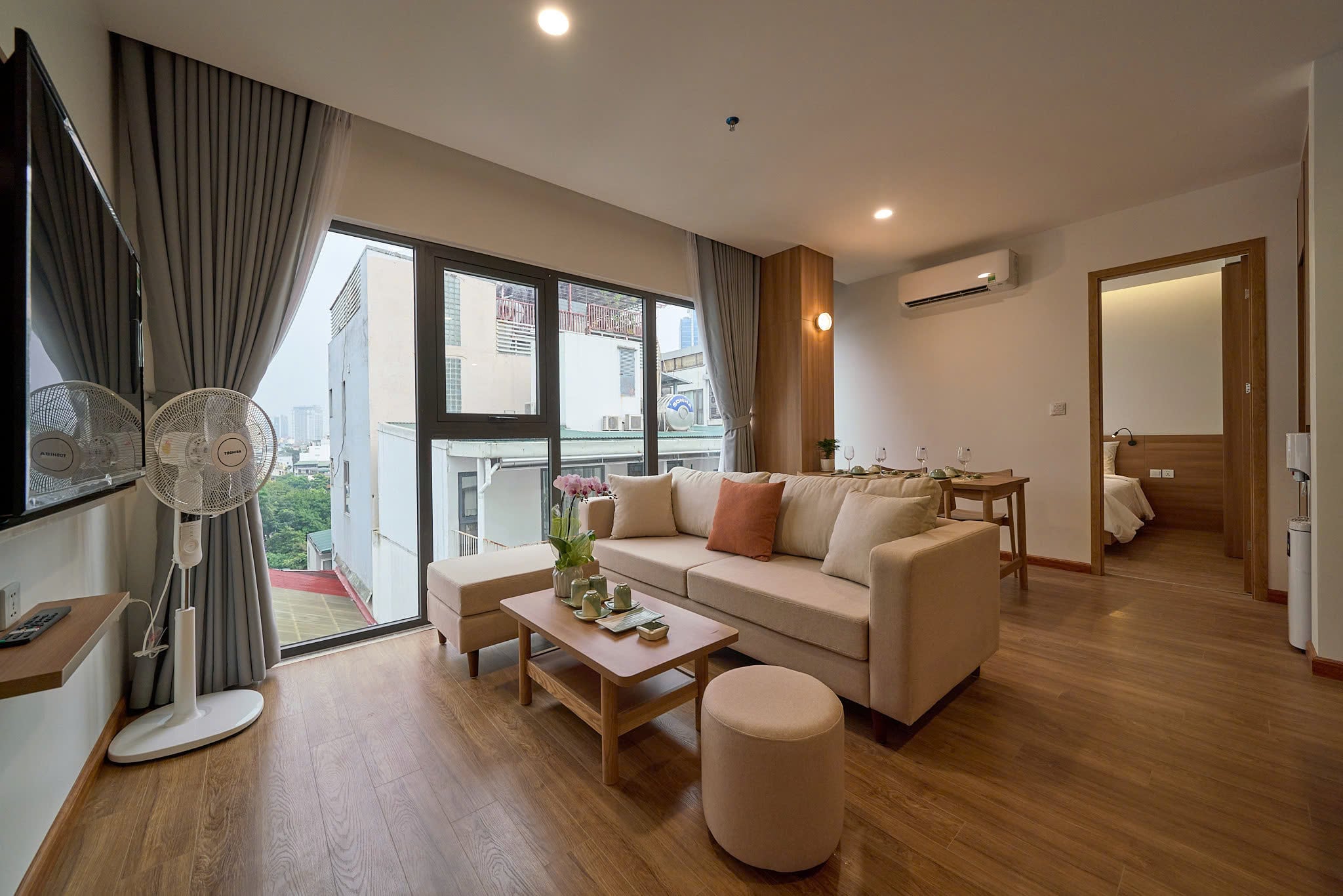 A New 2-Bedroom Serviced Apartment in Kim Ma – A Comfortable Home for Expats