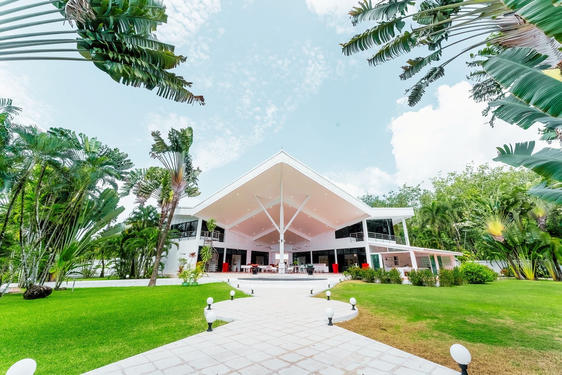 5-Bedroom Pool Villa with Jacuzzi - Long-Term Rent - Thalang, Phuket