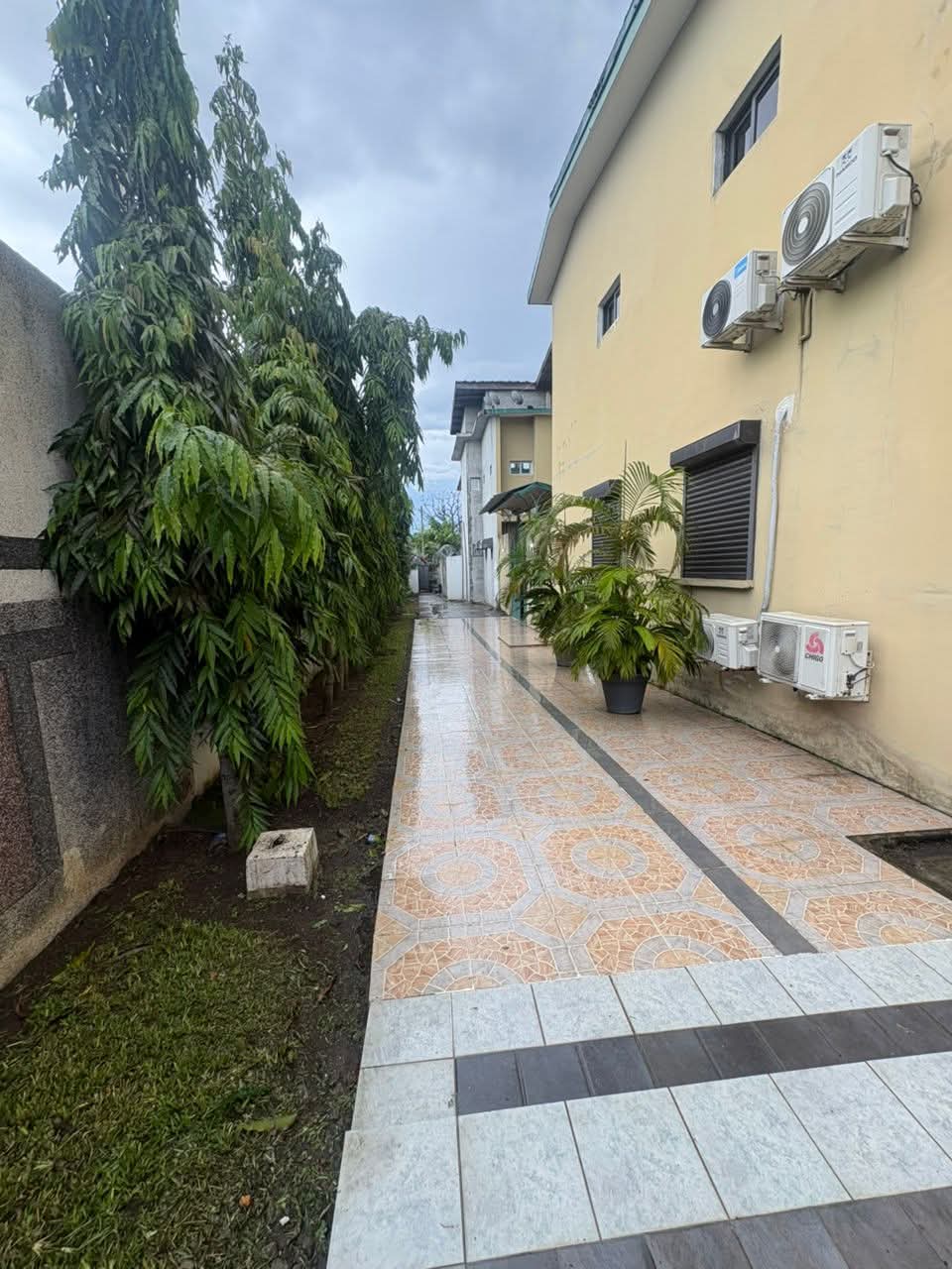 En vente un appartement de 04 pièces a la Riviera Golf 