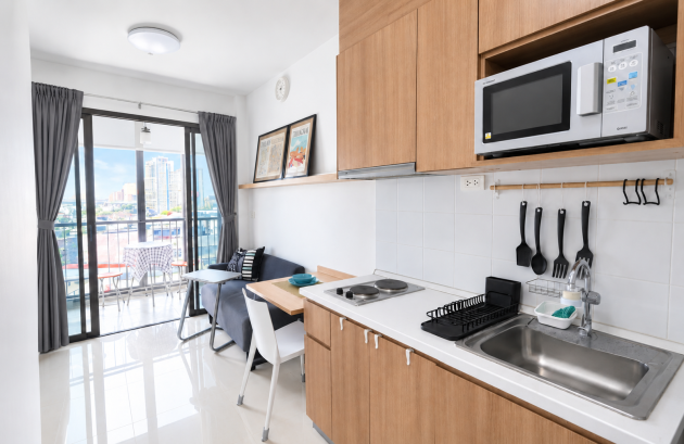 Cozy 33 sqm. condo available for direct rent right next to Udomsuk BTS ...