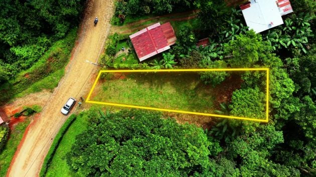 Terreno rodeado de naturaleza, a solo 10 minutos del centro.