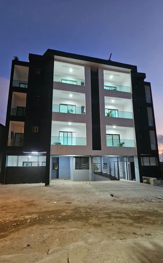 Vente immeuble R+3 à cocody Angré