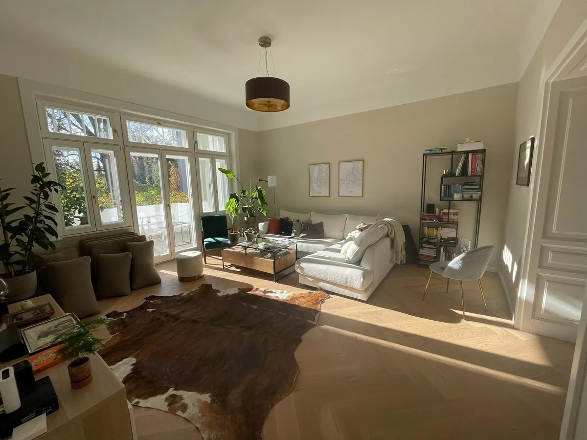 Spacious four-bedroom apartment in Hietzing, Vienna - available 15 November