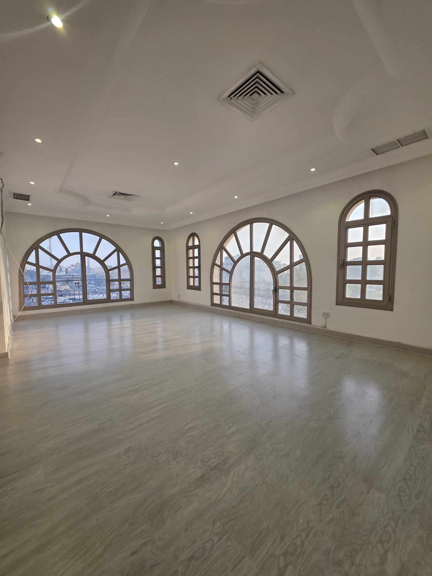 Apartment for rent in Al-Salam (for small Kuwaiti families only).