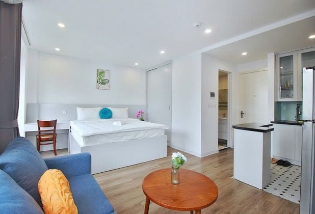 Nice, modern studio apartment in To Ngoc Van street, Tay Ho district for ...