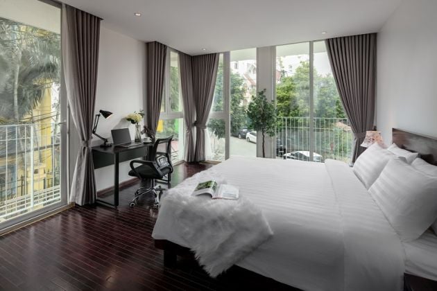 Luxury, modern 1 – bedroom apartment with balcony in Au Co street, ...
