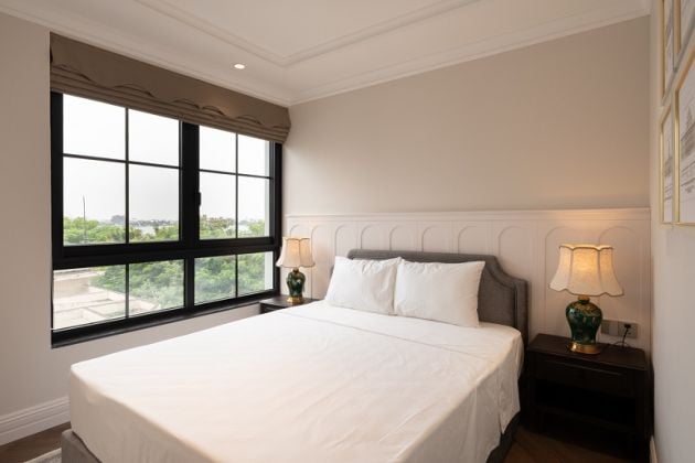 Luxury, modern 3 – bedroom apartment with big outdoor space and lake ...