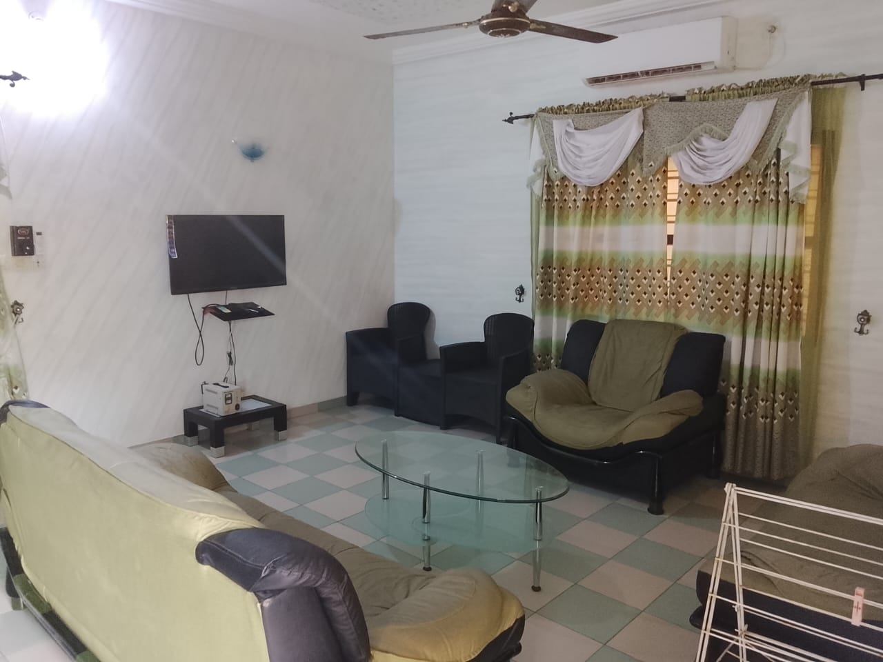Location appartement meublé 3 pièces, Fidjrossè - Cotonou