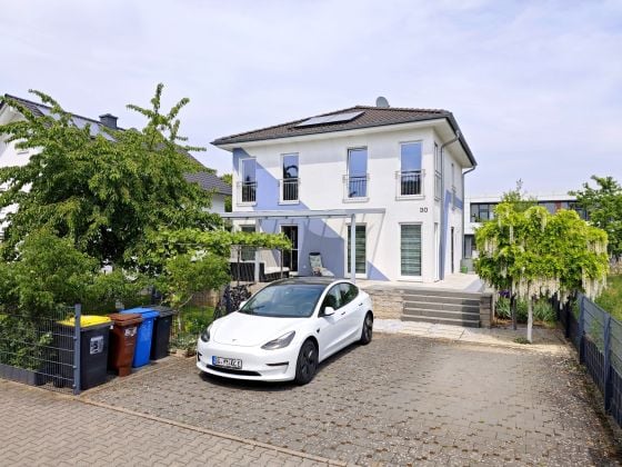 Modern Detached Home near Frankfurt – Move-in Ready, Private Sale