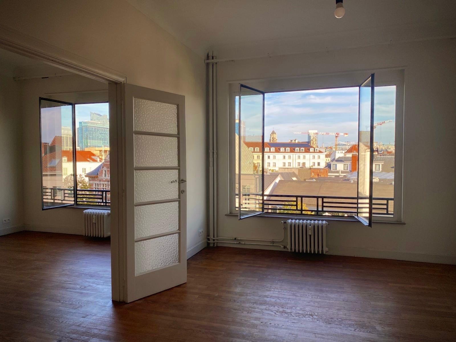 Apartamento reformado de 2 dormitorios en Sainte-Catherine.