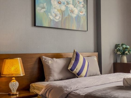 Nice, modern 1 – bedroom apartment with balcony in Phan Ke Binh ...