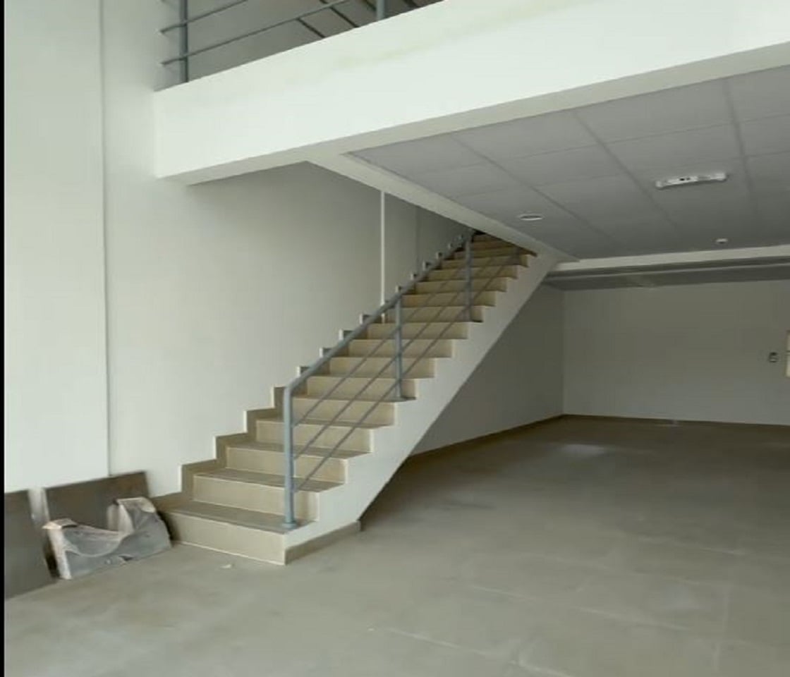 Commercial Shop | Showroom (86 Sqm) for Rent In Hidd BD.250/-