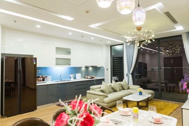 Nice, modern 3 – bedroom apartment with balcony at Vinhomes ...