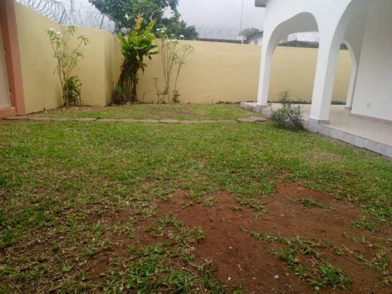 Riviera 3, a 4-room bungalow near the French and American schools