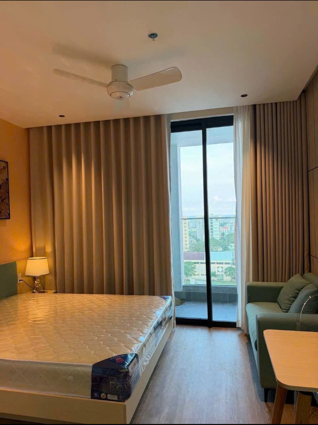 MODERN & LUXURIOUS STUDIO APARTMENT AT SUN PONTE RESIDENCE FOR RENT LONG AND SHORT TERM