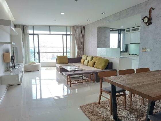 For rent apartment convenient to the center district 1