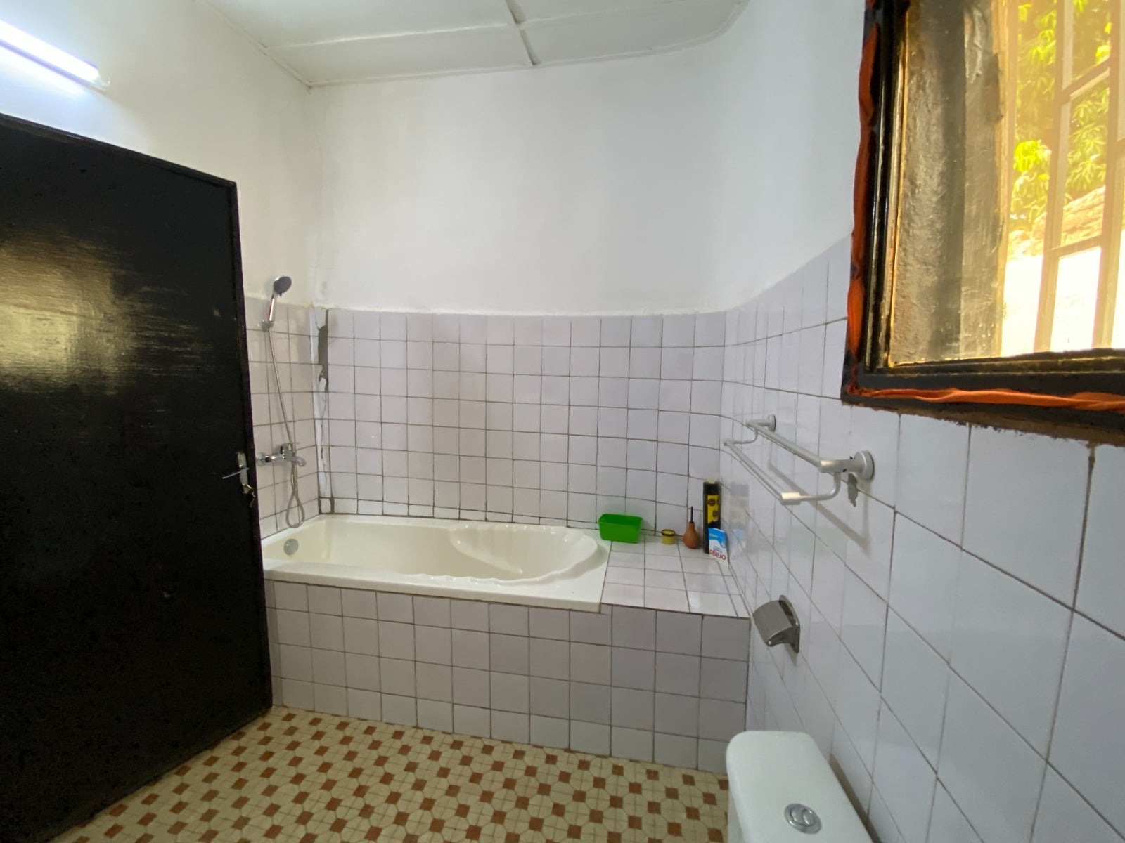 VILLA F4 DE PRESTIGE À VENDRE DANS LE QUARTIER SAMANDIN