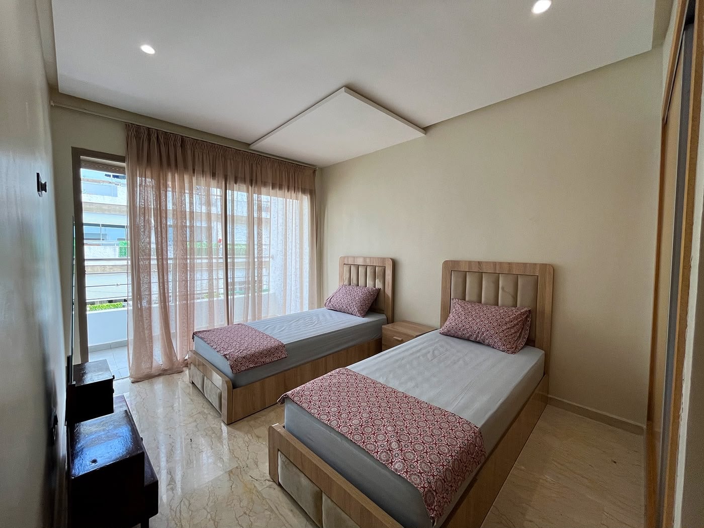 Appartement meublé 2 chambres avec balcon – À louer