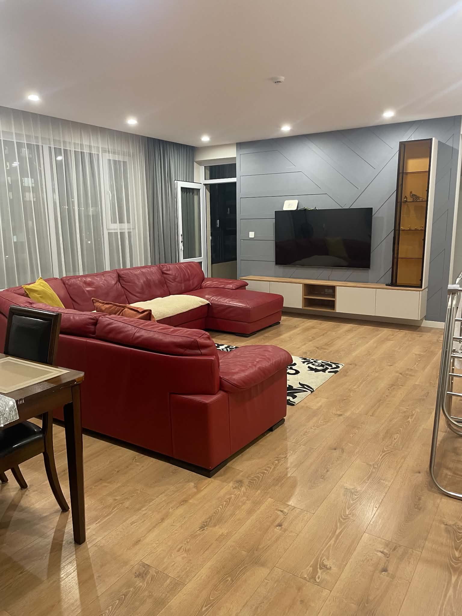 Furnished 2-bedroom apartment for rent in Mandala Garden