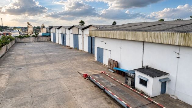 Yopougon industrielle PK22 location entrepôt 12500m2