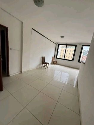 À LOUER À AMBATOROKA APPARTEMENT 