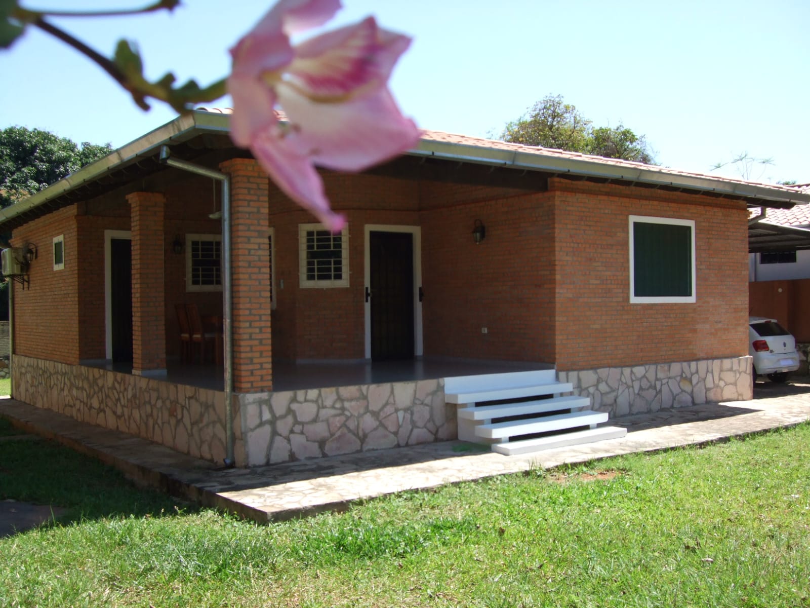 Vente de maison située dans un environnement paisible et séduissant à Areguá, Paraguay.