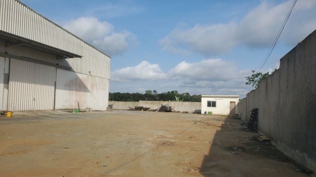  yopougon zone industrielle pk22 location 4500m2