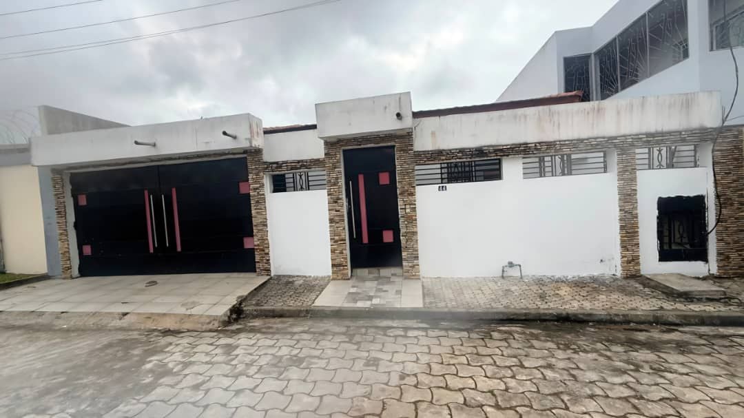 VILLA BASSE HAUT STANDING – BINGERVILLE FERKESSE, CITE COLOMBE 1 BATIR SA.