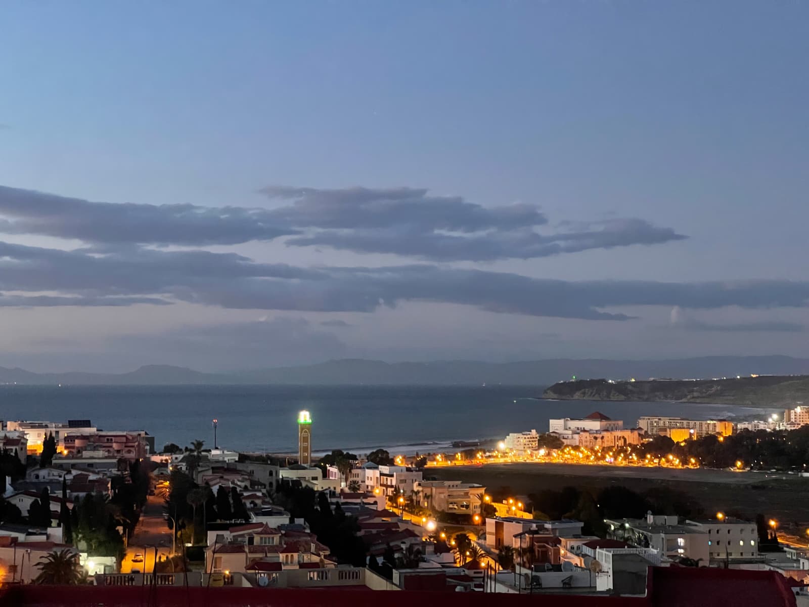 Furnished sea view apartment in Tangier - monthly winter stays, bills included