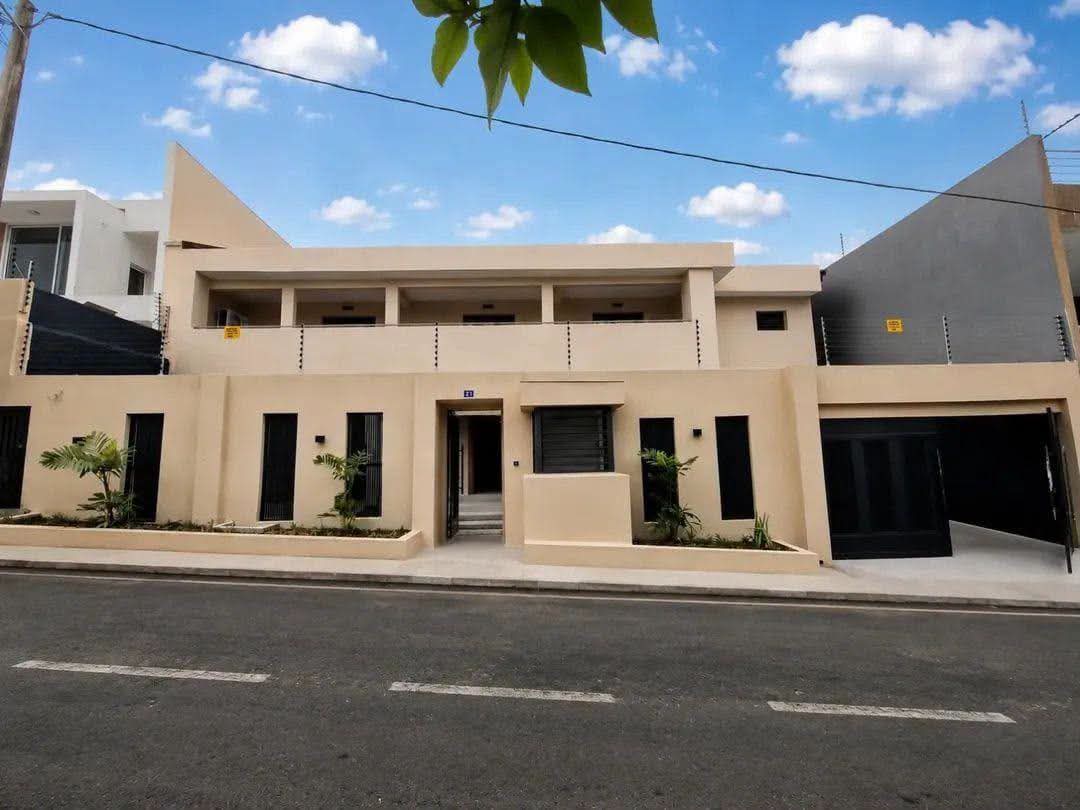 Vente d'une coquette villa moderne à la Riviera 3