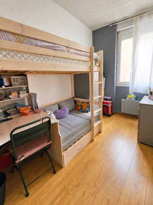 Vendedor particular ofrece un apartamento de 4 habitaciones, 93,26 m² ...