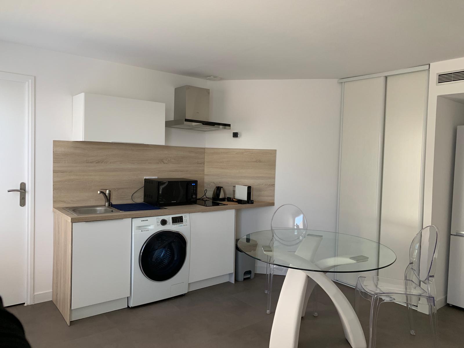 PRIVATE OFFICES 27 m² · Puteaux 92800 · Pressensé district - Rives de Seine