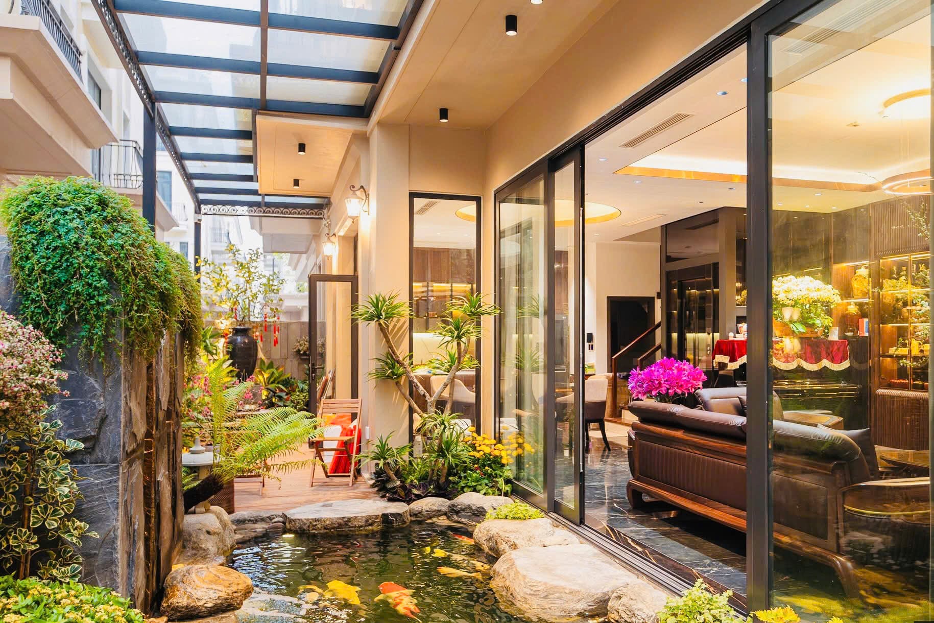 Unbeatable 3-bedroom villa for rent in Vinhomes Riverside - The Harmony