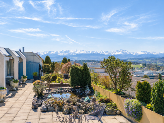 Penthouse with large terrace, complete privacy and Alpine views – 40 ...